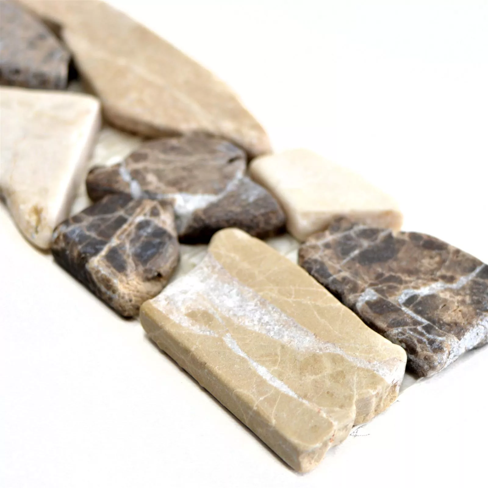 Natural Stone TilesBorder Riesco Castanao Biancone